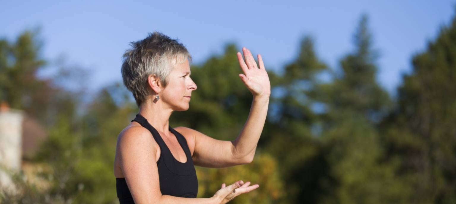 woman doing tai chi